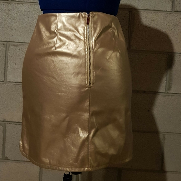 Gold skirt - Picture 3 of 5